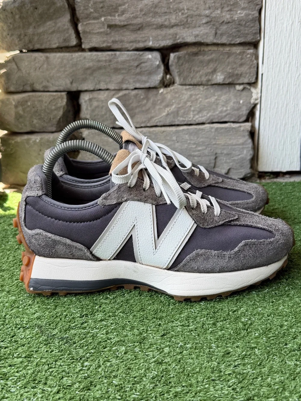 New Balance 327 Magnet/White Womens Running Sneakers